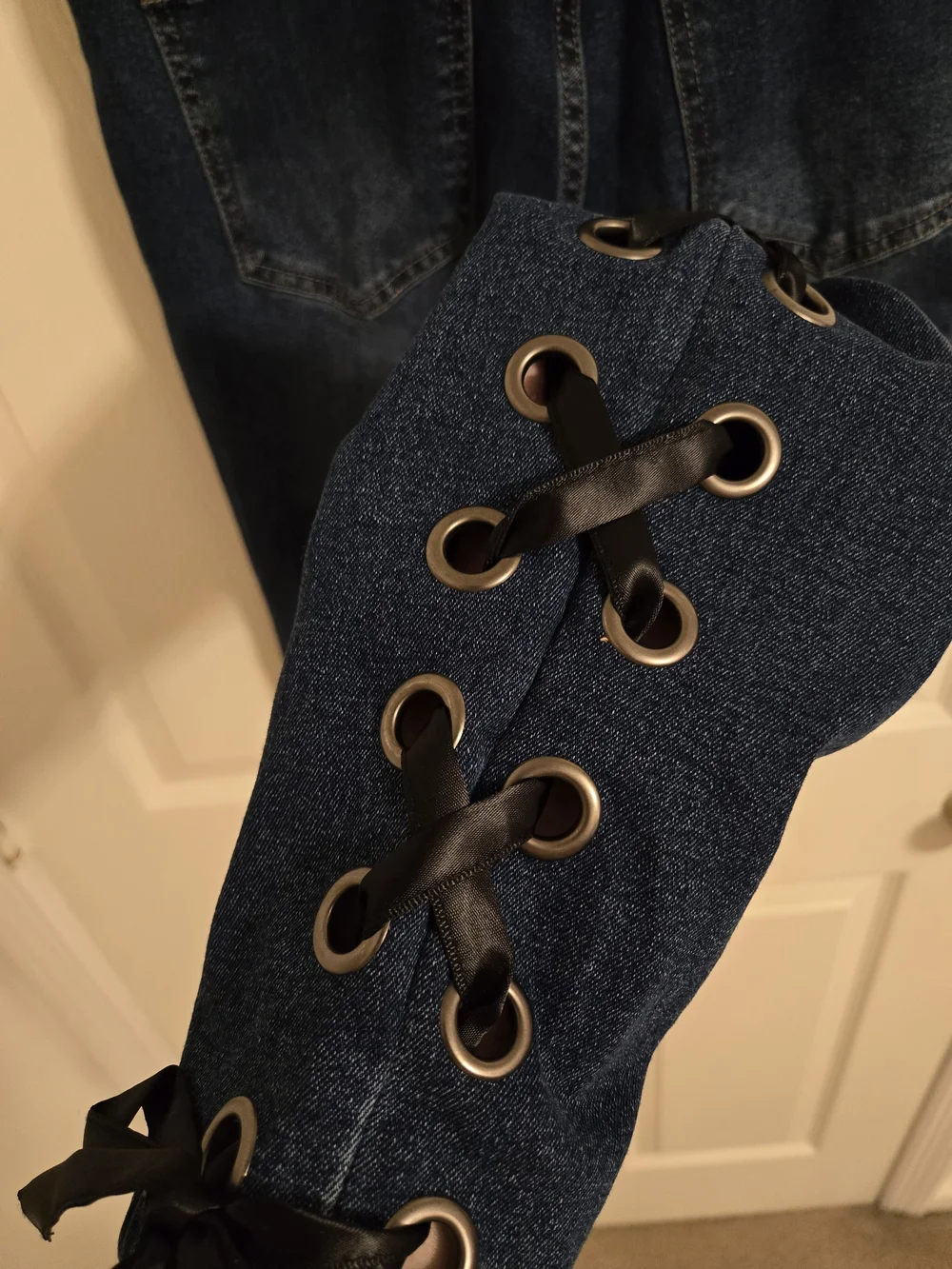NY&C Women’s Dark Blue Lace-Up Jeans Size 6 - Picture 4 of 8